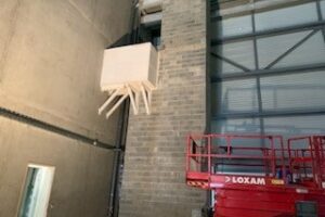 Conduit de désenfumage EI120 avec supportage spécifique